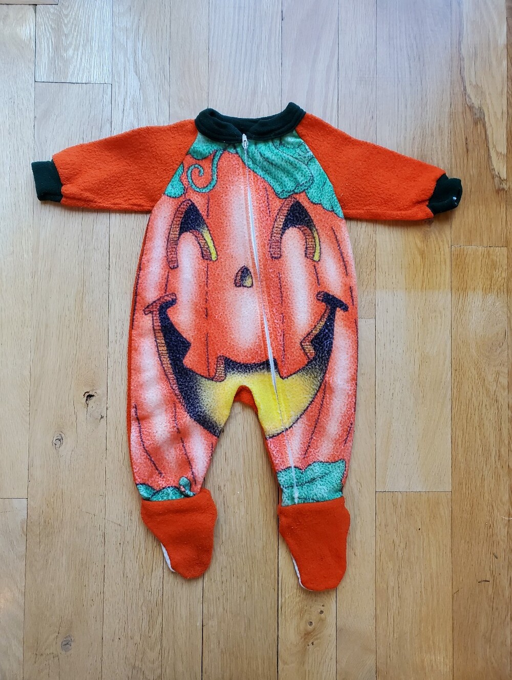 Pumpkin Sleeper Vintage